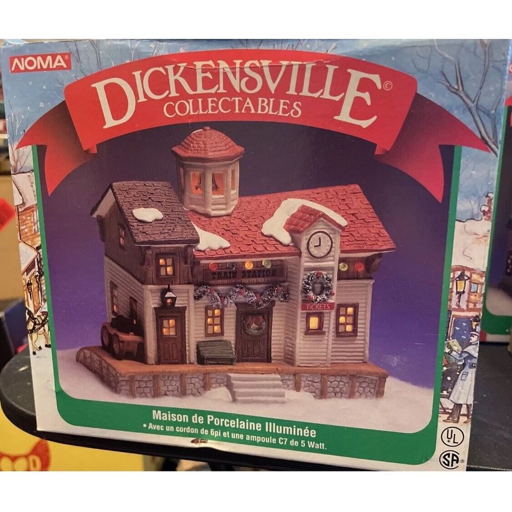 Noma Dickensville Collectibles Porcelain Lighted Train Station‎ 1995 In Box